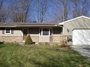 9569 Douglas Rd, Temperance, MI 48182