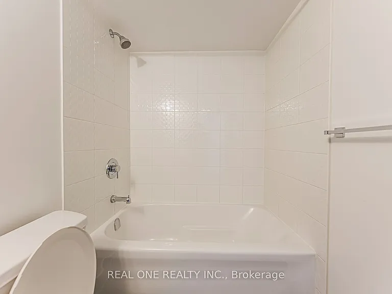 68 Abell St #846 — Photo 21