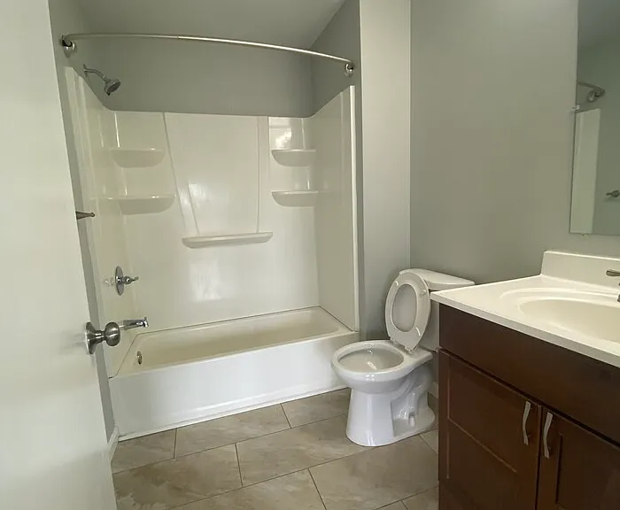2031 Franklin St #B — Photo 8