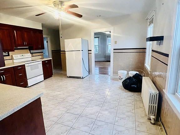5th image of 60 Heaton Ave #1