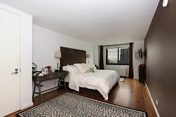 Sold by Corcoran | media 4