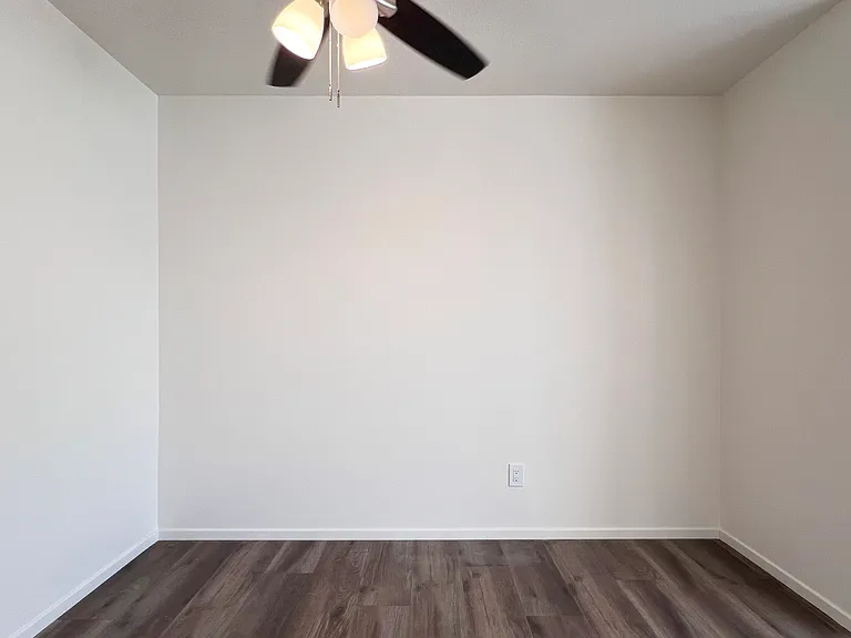 Florida Street Apartments — Photo 31