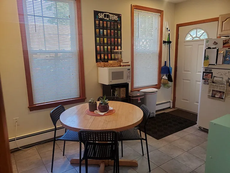 14 Dighton St #1 — Photo 4