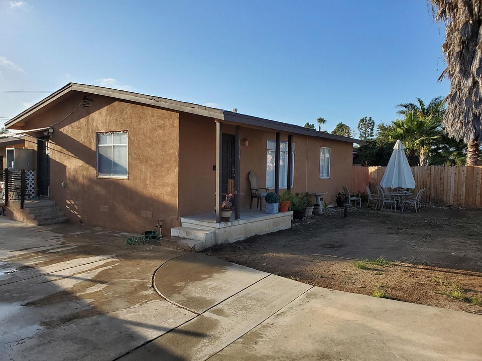 1st image of 1018 N Santa Fe Ave