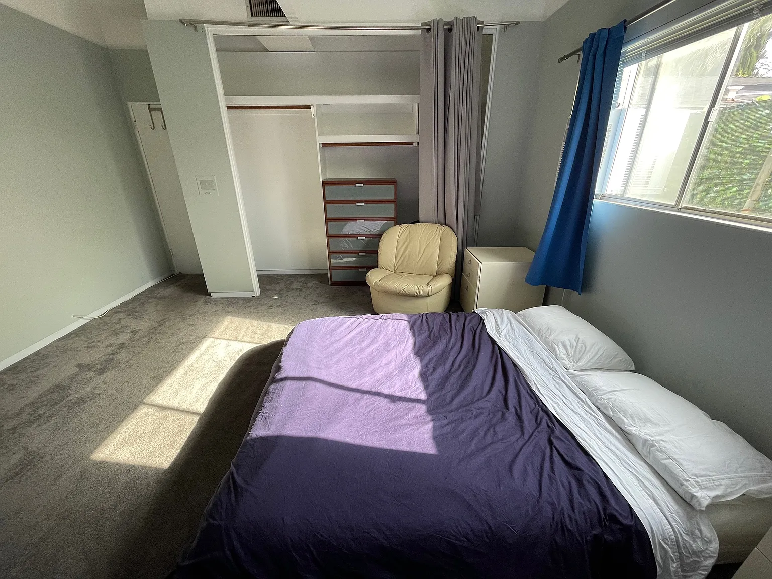 5 bed, 2044 sqft, $1,500 — Photo 2
