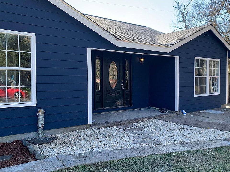 1st image of 8655 Sonneville Dr