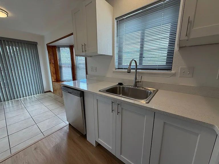 1307 Rufina Ln #3 — Photo 15