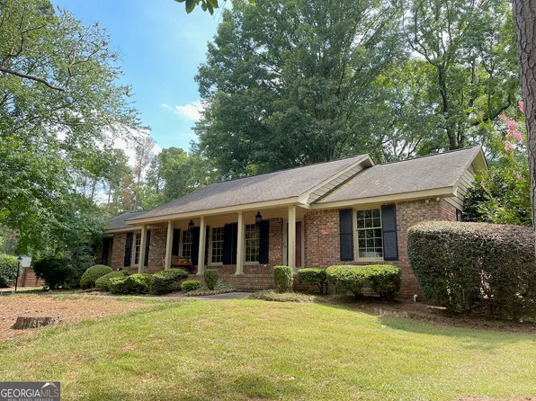 505 Pine Cir, Peachtree City, GA 30269