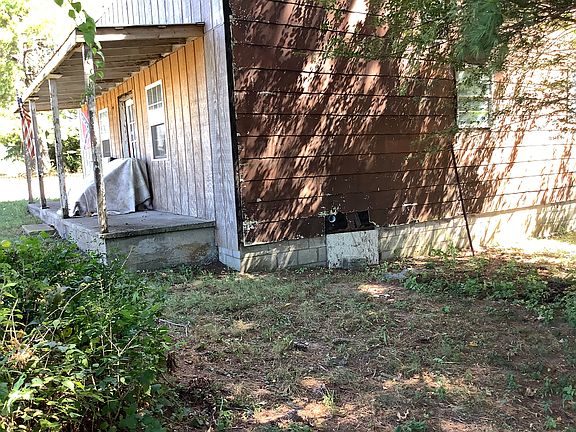 2nd image of 574 E 1st St