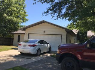 626 W Cherokee St, Springfield, MO 65807