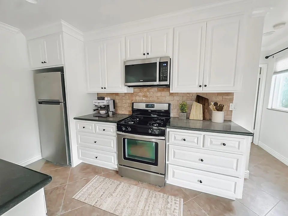 2490 Birchwood Way #2
