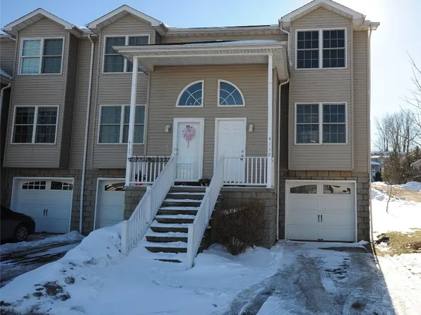 4139 Wood Hills Dr #C1, Erie, PA 16510