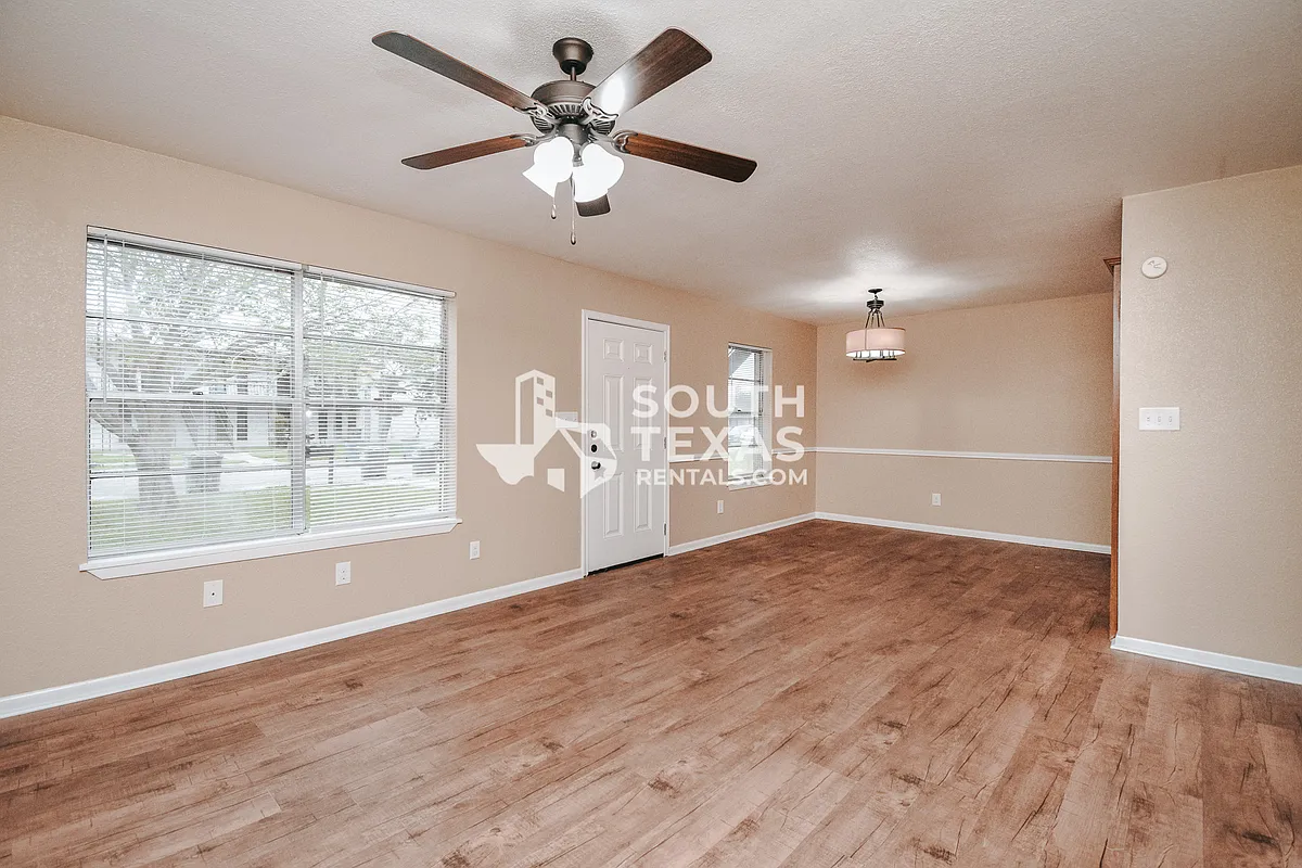 Building Photo - 603 Sherwood Dr #C