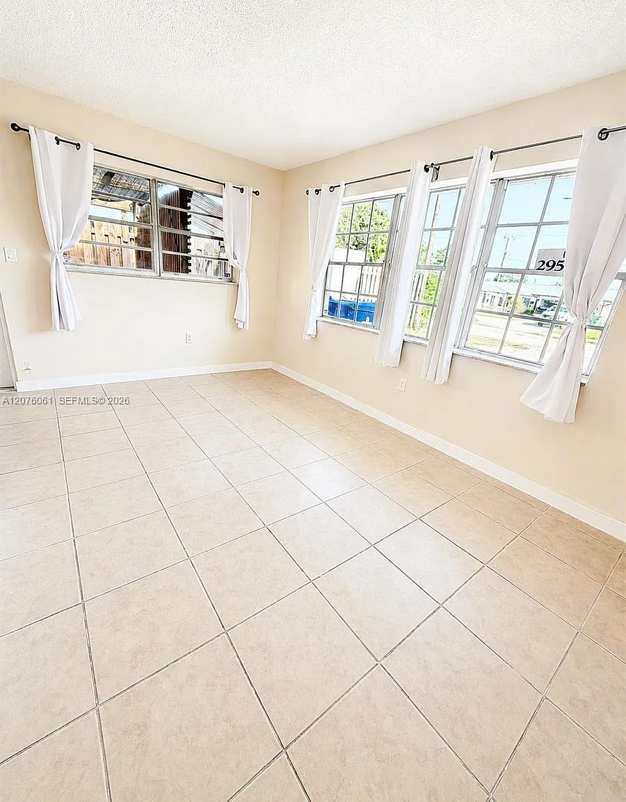 Coral Ridge Isles — Photo 3