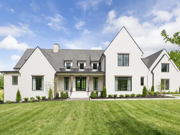 1900 Silver Fox Rd, Thompsons Station, TN 37179