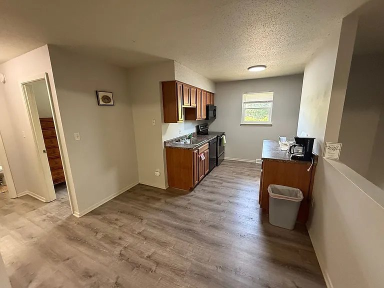 207 Wheaton Ct — Photo 6