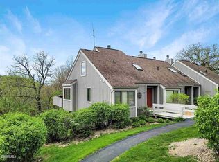 118 Plum Cove Dr, Galena, IL 61036