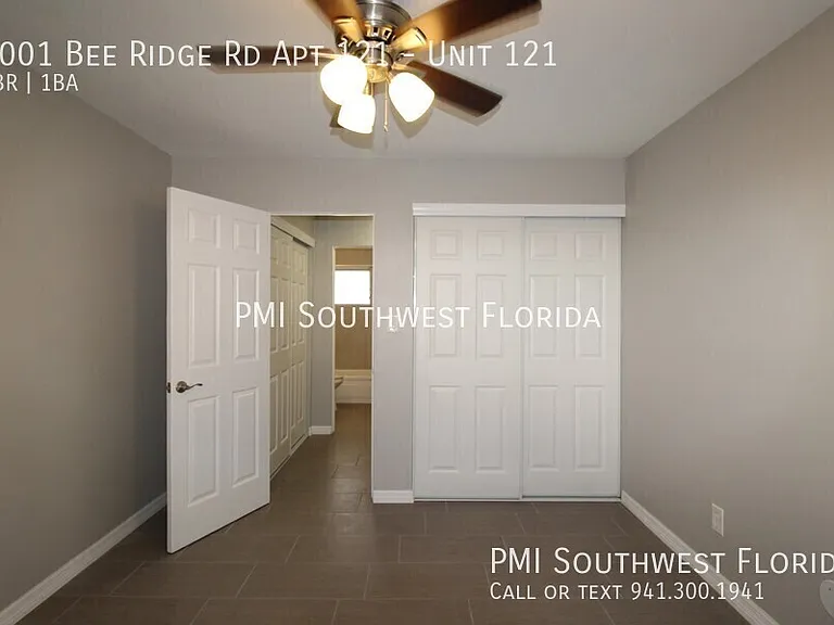 3001 Bee Ridge Rd #121 — Photo 5
