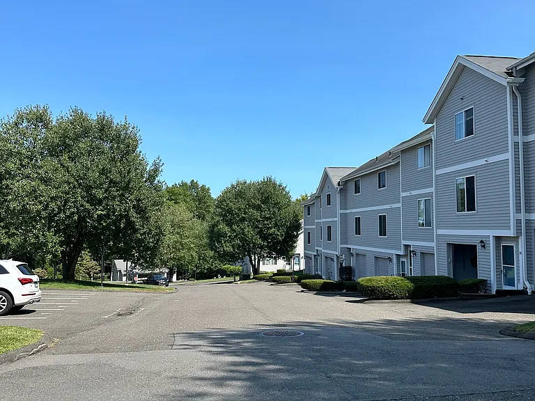 151 Shelter Rock Rd #54 — Photo 2