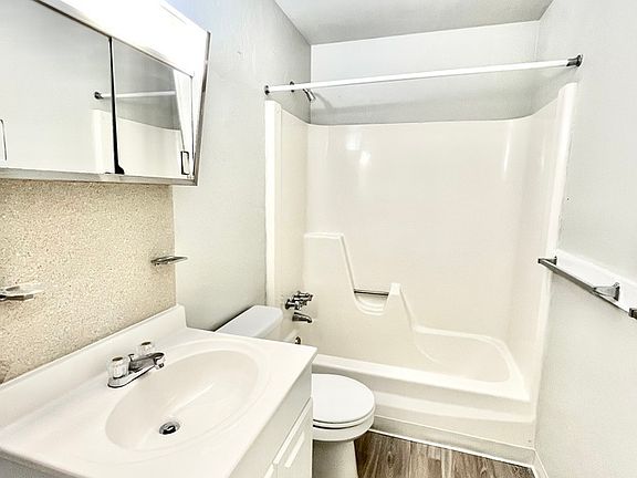 2nd image of 601 Country Club Rd APT C
