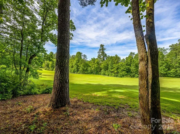 J 35 Cherokee Point #35, Lake Toxaway, NC 28747