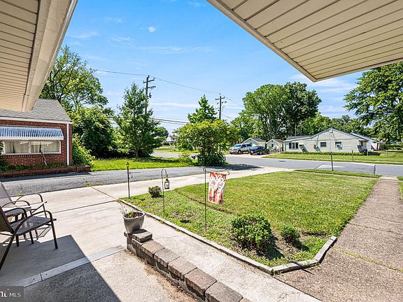 3rd image of 103 Talbot Dr