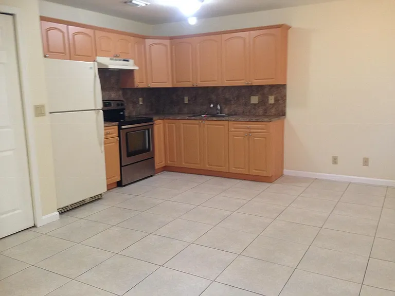 2227 Monroe St #2 — Photo 5