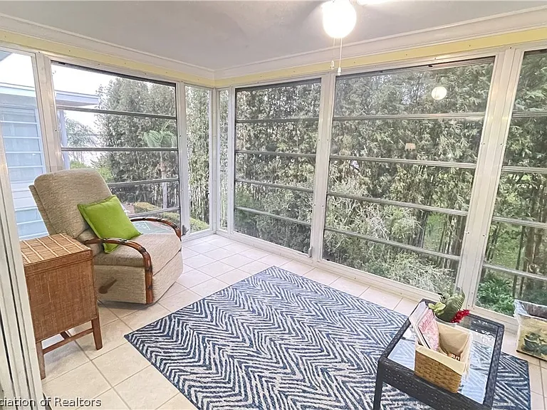 1801 Lakeview Dr #309 — Photo 32
