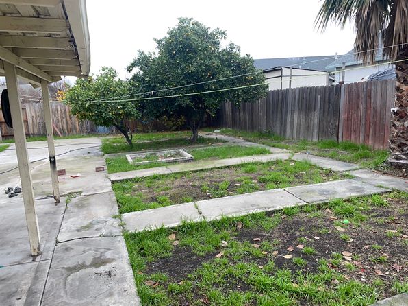 5627 Tam O Shanter Dr