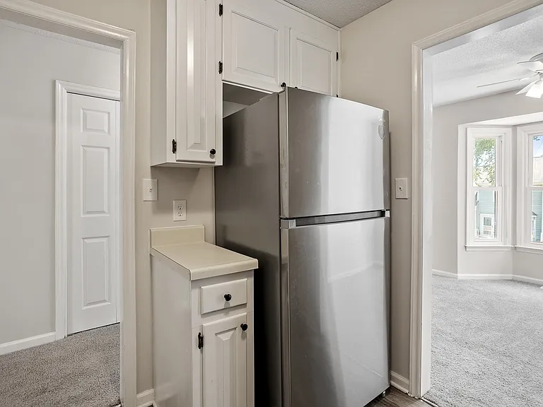516 Caprice Ct — Photo 14