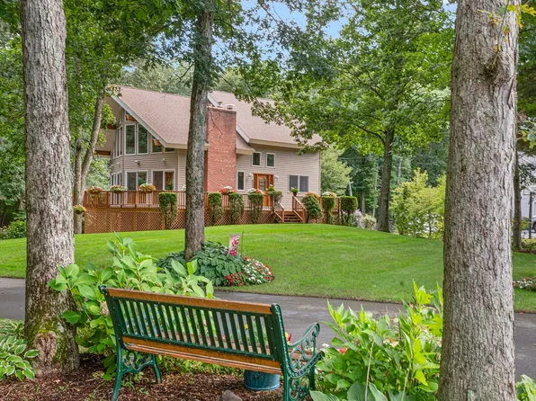 121 Walker St, Seekonk, MA 02771