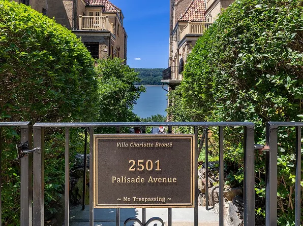 2501 Palisade Ave APT C1, Bronx, NY 10463