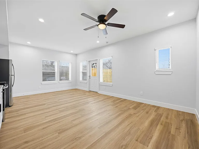 7625 De Priest St #D — Photo 4