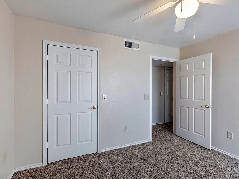 2400 Bolton Boone Dr — Photo 17