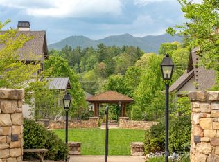 20 Fay Jones Ln, Black Mountain, NC 28711