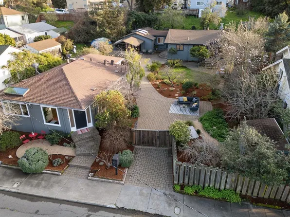 1326 Lincoln St, Berkeley, CA 94702