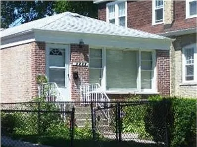 1746 Grey Ave photo 1