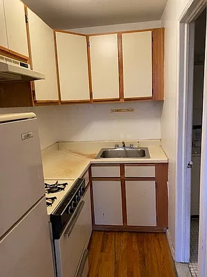 Rented by Eva M. Daniels Realty | media 10