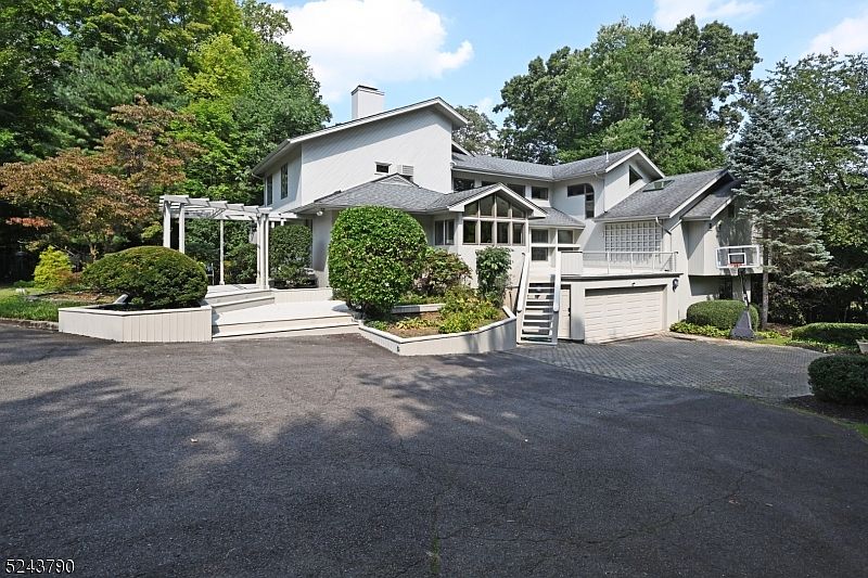121 Woodcliff Ave, Woodcliff Lake, NJ 07677 MLS 3863796 Zillow