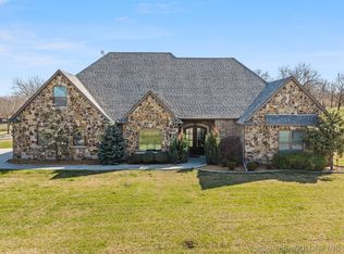 1451 Gateway Rd, Ardmore, OK 73401