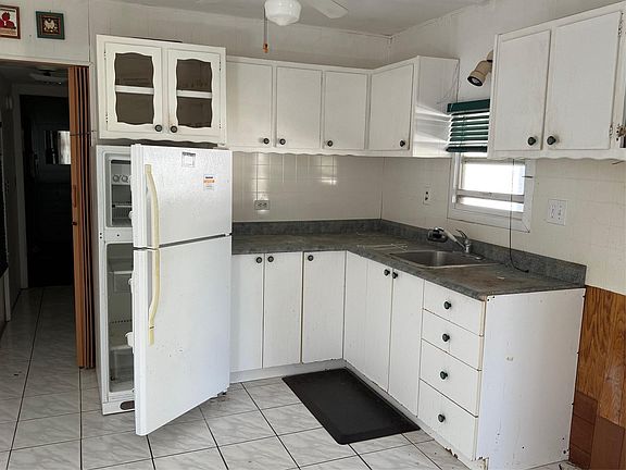 5th image of 8510 SW 21st Street
