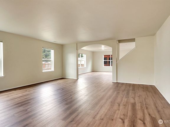 4th image of 20803 115th Avenue Ct E