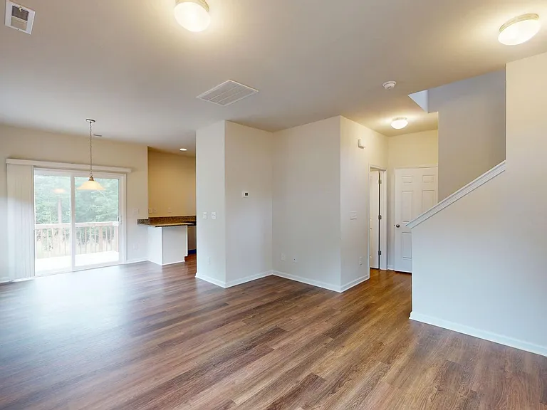 103 Taylor Made Dr — Photo 6