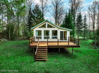 142 Newkirk Rd, Johnstown, NY 12095