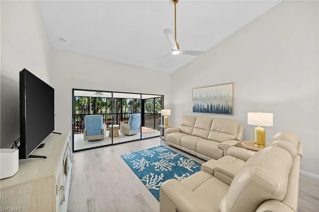 2 bed, 2.0 bath, 1312 sqft, $2,500 — Photo 3