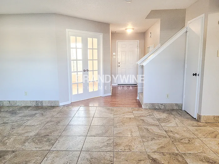5611 Olive Branch Way — Photo 2