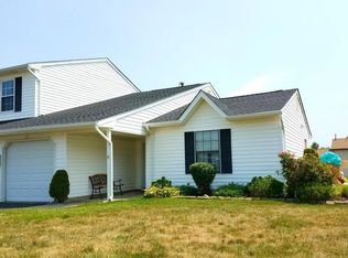 27 Mainsail Sq, Freehold, NJ 07728