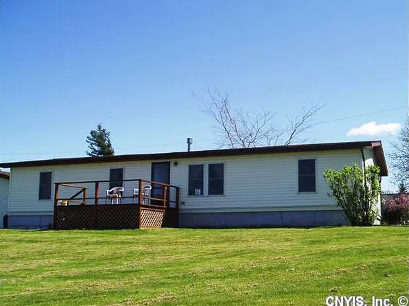 41097 Breezy Pines Rd, Clayton, NY 13624