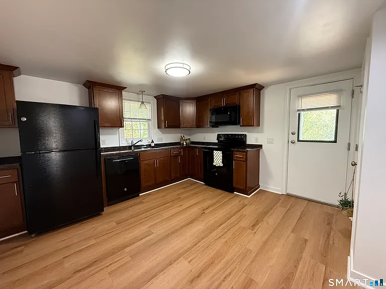 9 Brewer St #3 — Photo 3