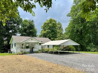 564 Bryson Rd, Brevard, NC 28712